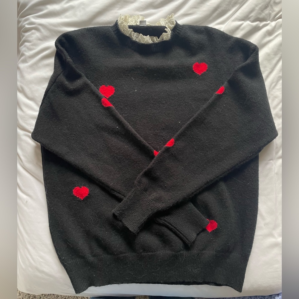 Cute heart sweater with scalloped lace detail